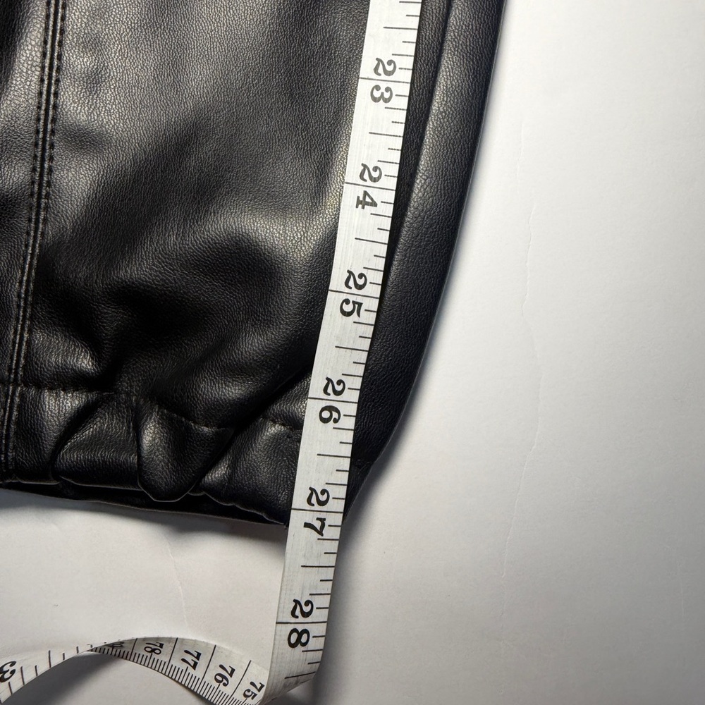 Zara Black Faux Leather Waistband Detail - Picture 6 of 6